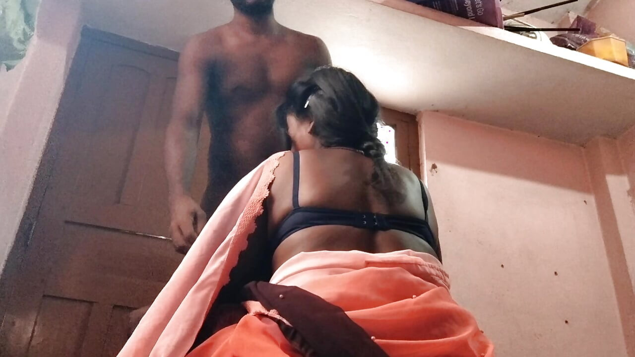 Budhi Mousi ji ko Raat Me Jabrdast Chudae Kiya Maja Aya