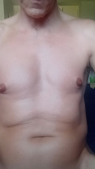 Just me . Being naked. Wat ye think?