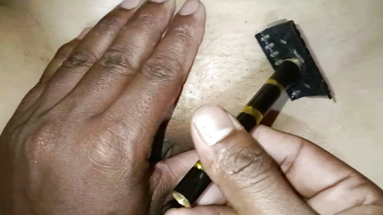 VOLLES VIDEO 2160p – Bhabi KI CHUT SE Sara baal nikal diya