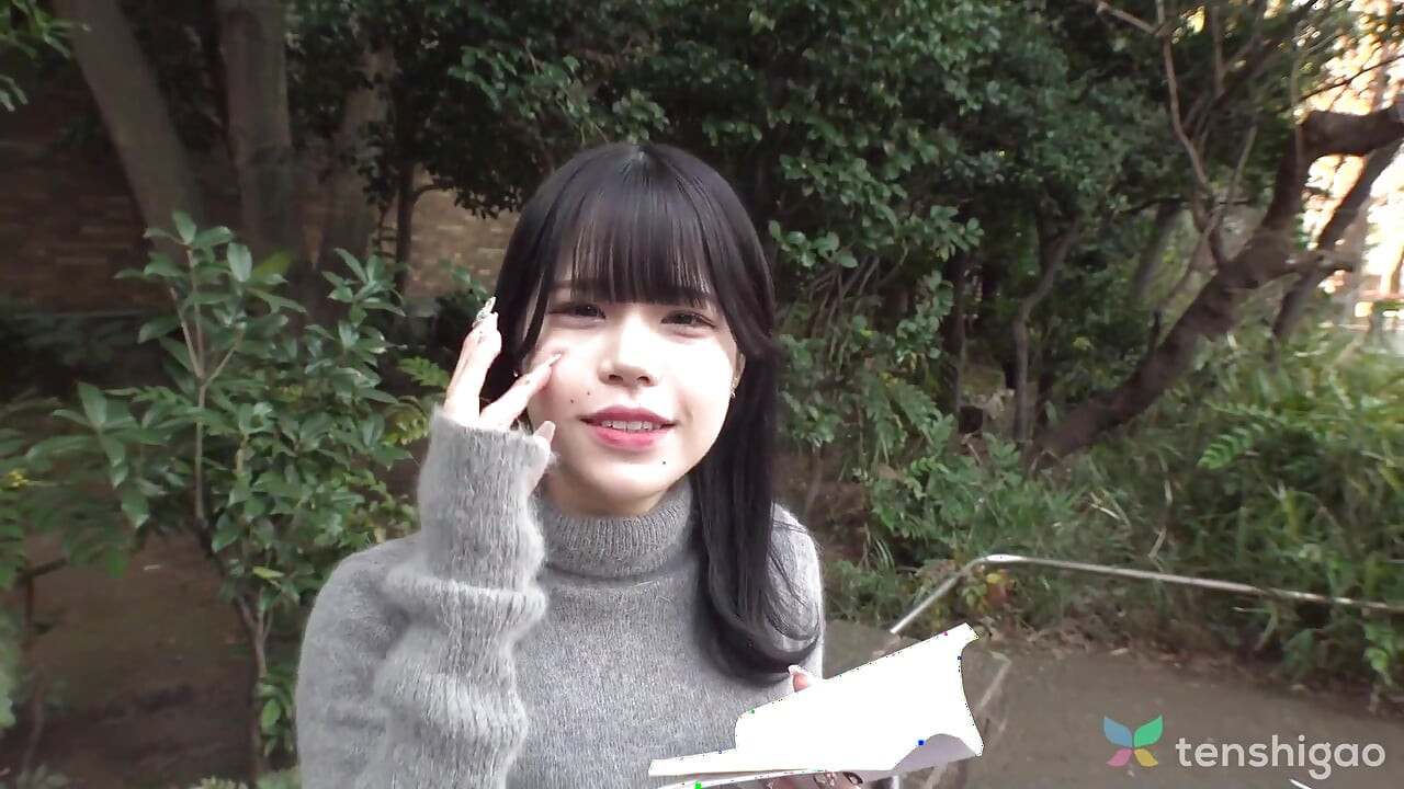 Miu Akino Is a Cute College Babe Who Needs Money