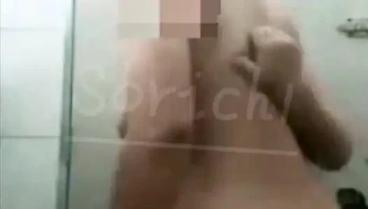 Takeapeekatmycurvywife