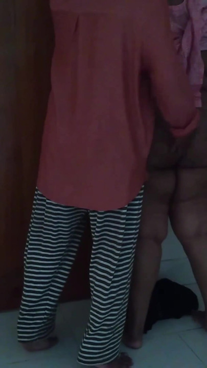 Gujarati Hot Stepaunty Softcore Fucking & Huge Cum