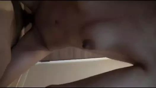 与哺乳期女孩发生性关系