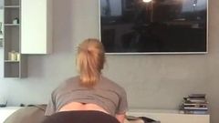 Iliza Shlesinger twerking