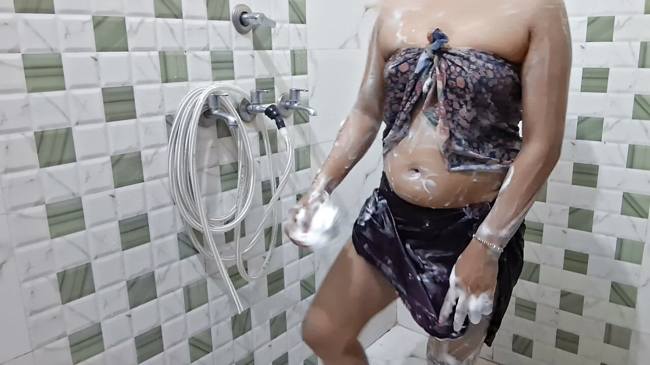 그냥 형수랑 섹스하는 게 즐거웠어.