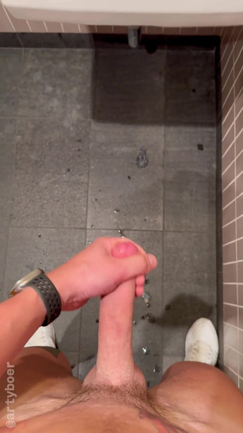 Teretanski WC Drkajte.