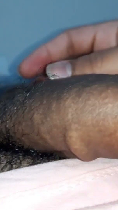 Ben yalnızken kardeşim zengin handjob ve bol süt düşünerek mastürbasyon yapıyorum freeblacknew | Klip 1