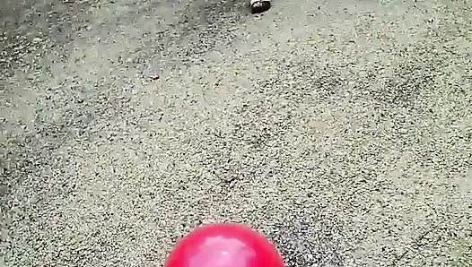 Angie Kimber und ich spiele mit ballons draußen