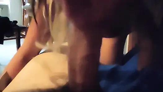 Blowjob dan menyetubuhi gadis selingkuh