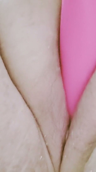 La BBW si bagna e diventa cremosa | Clip 1