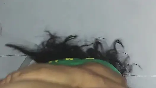 Vanessinha Menjadi Madu Dengan Air Mani Setelah Duduk Di Atasku Di Sofa