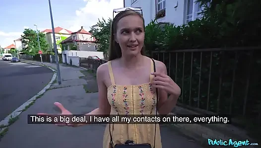 Public Agent - Stacy cruz zeigt, sie perfekte titten für geld und reitet großen schwanz