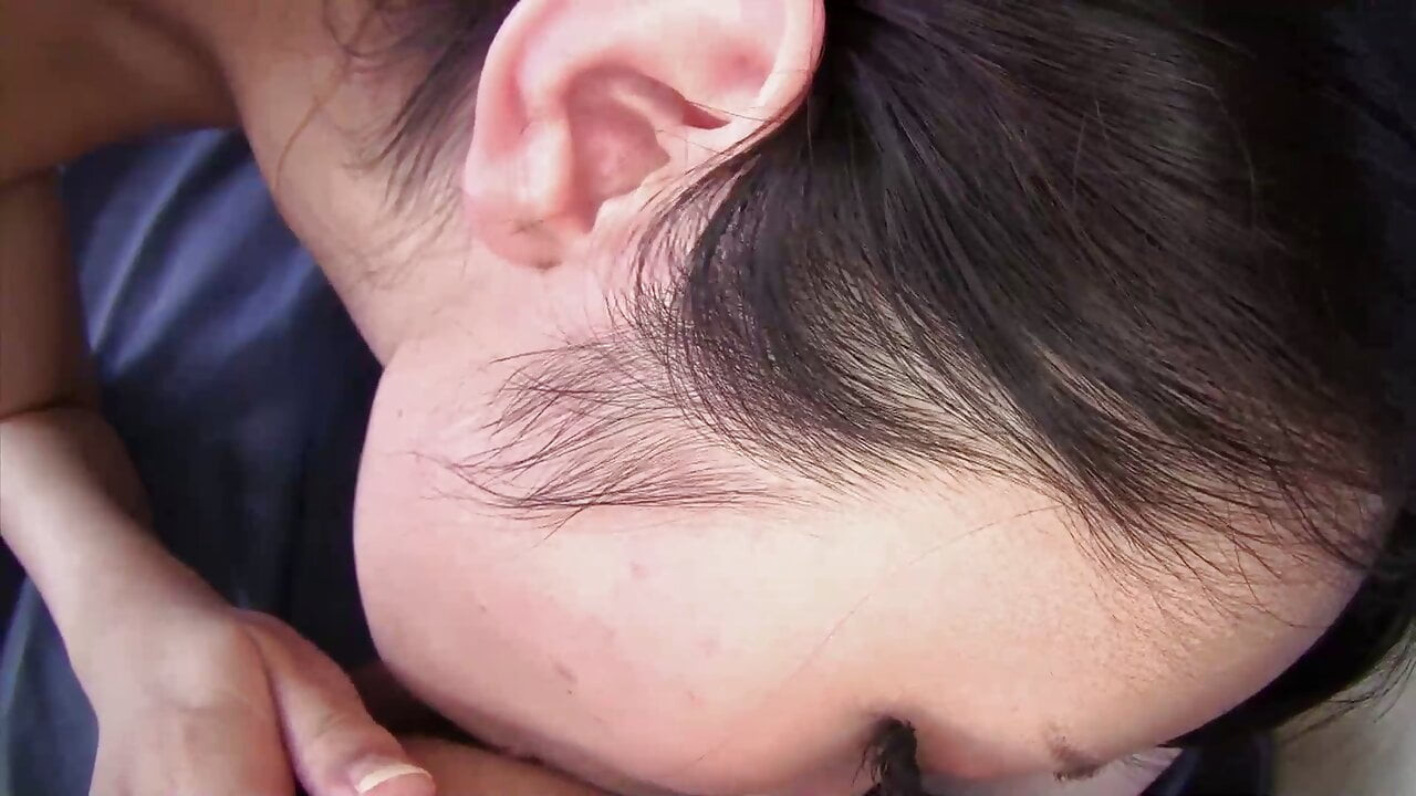 Akiko loves to be screwed