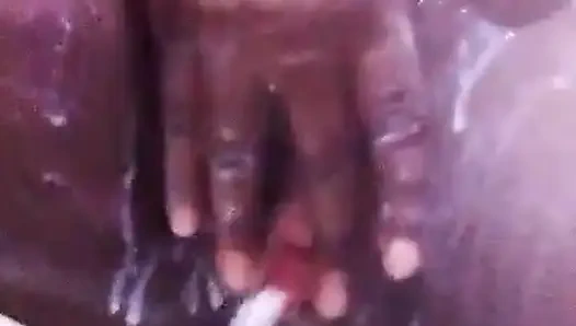 Ich lecke meine milch in meinem körper