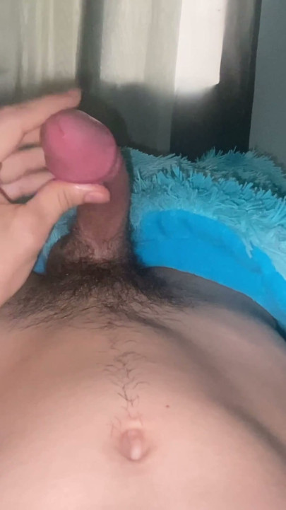 Kåt twink som runker pikk | Klipp 1