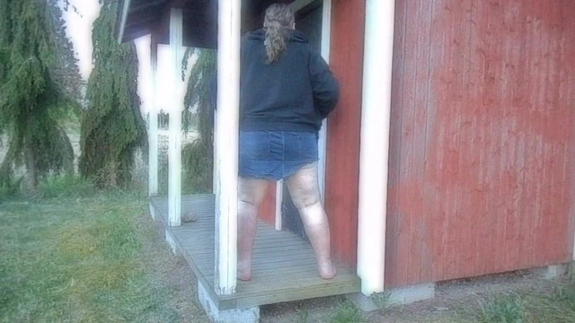 OUTDOOR FUN BY CHETTO BIG ASS WIDE OPEN FLASHING Part 2