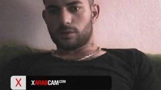 Sublime Arab stud, a dick to die for - Arab Gay