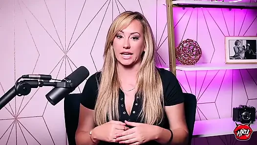 Brett Rossi: das Comeback, das Chaos und was wirklich mit Charlie Sheen passiert ist