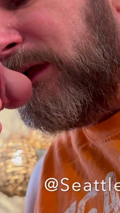 Epic moment from "Hairy Coach breeds Seattle Dad"