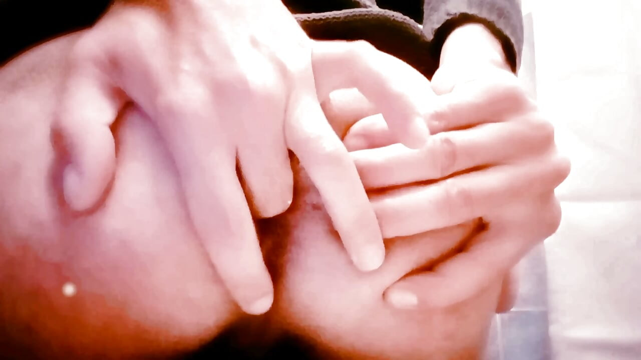 I Spread The Hole Of My Smooth Ass With My Finger