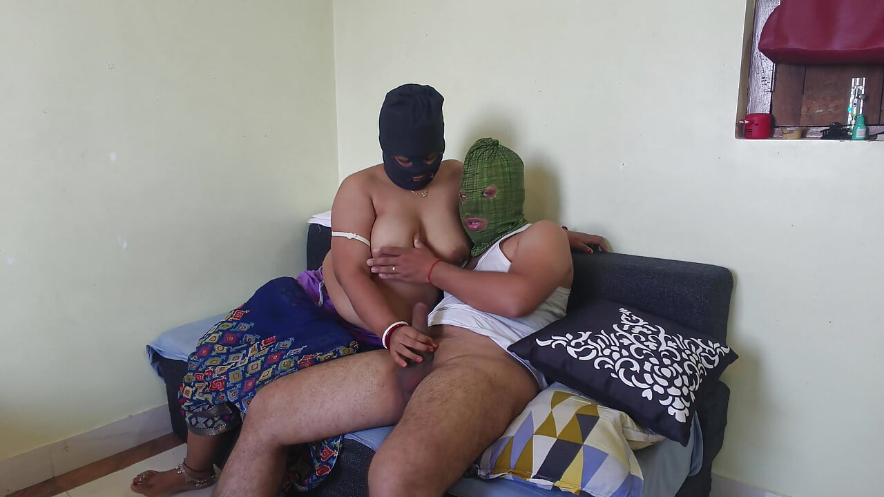 Desi Makan Malkin Seduces Her Naughty Teenage Servant for the Hardcore Sex