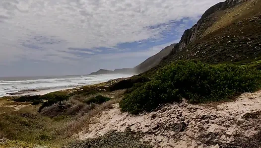 Ayaklarının altında hayat, bölüm 1 - dominatrix sahibe April