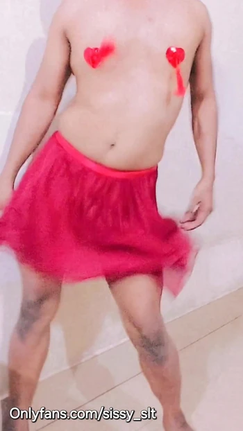 Thrilling moment from "Small cock shemale sexy and exotic nude dance video"