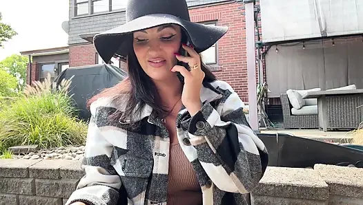 Desperate Housewife Triple Penetrates with 3 12in Cucumbers