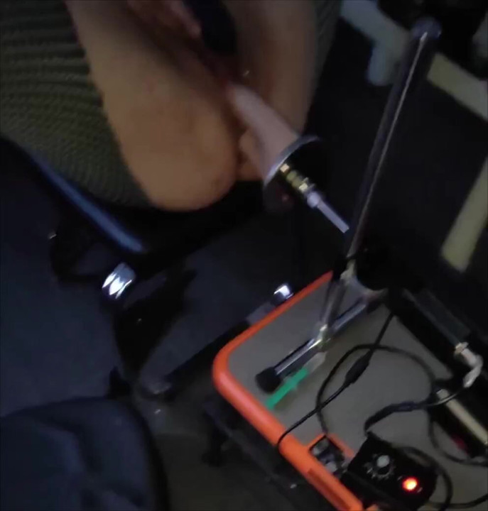Double dildo on the machine fcks my two holes