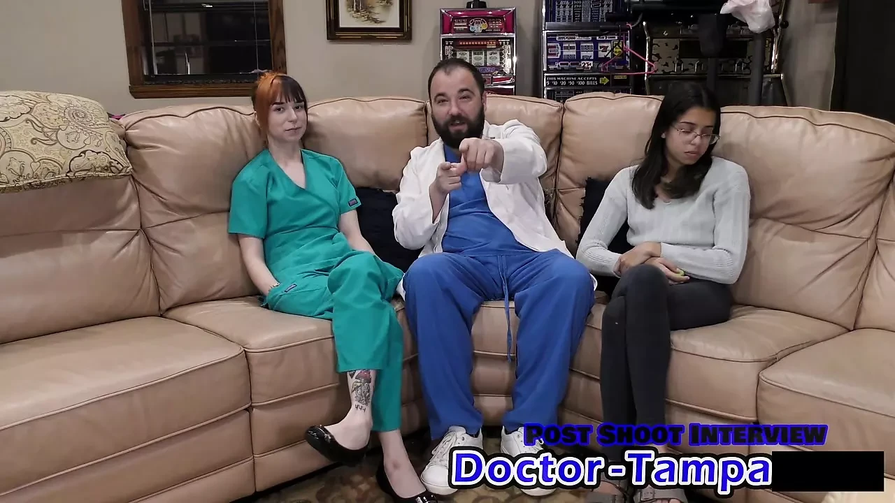 Dr tampa - apni beti ko vark de par le jaen - aria Nicole