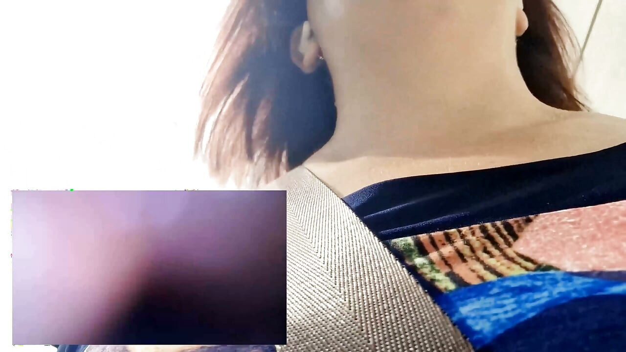 내 뱃속을 걷는 동안 알약 캠을 삼키기 POV