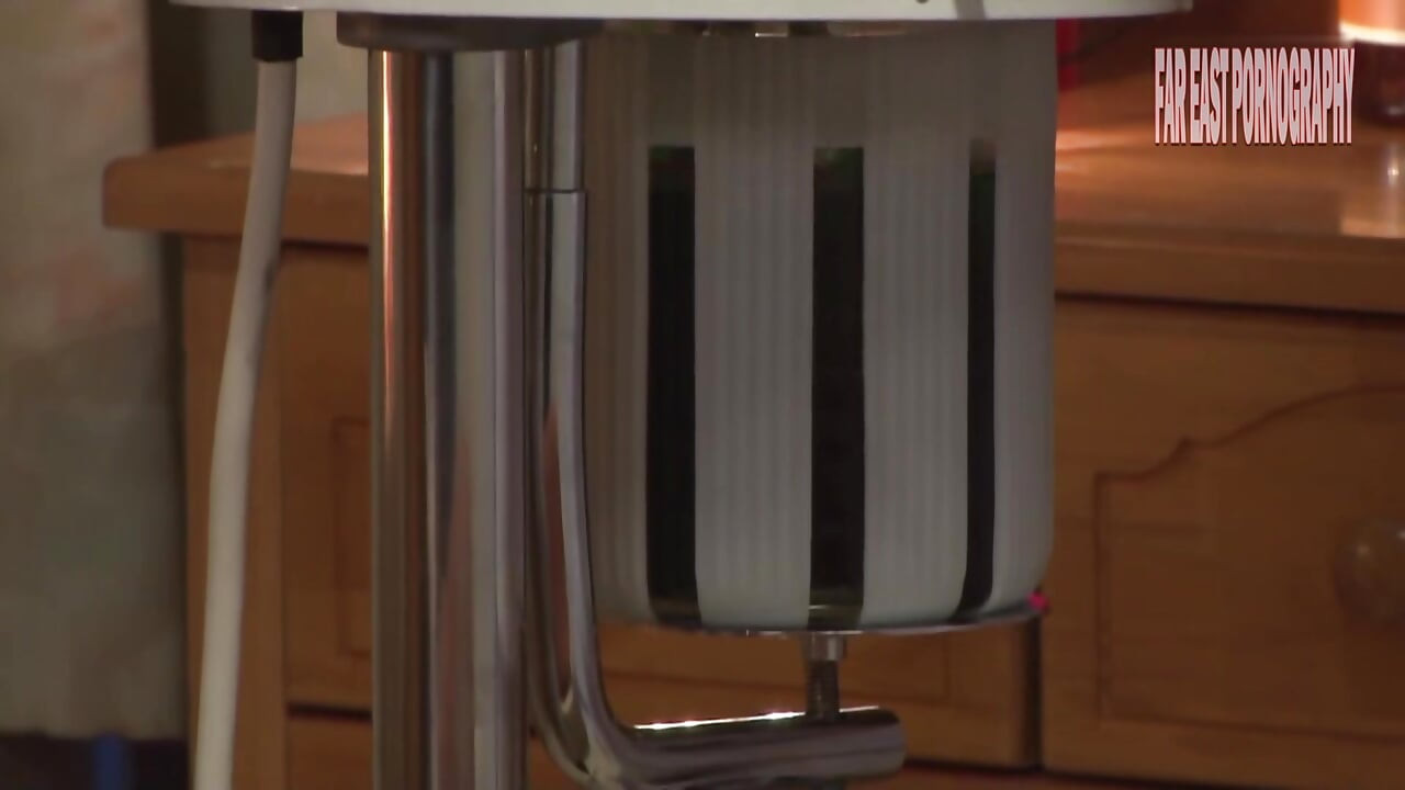 Drżenie Arch. Maki pęka w falach uwalniania. - 1