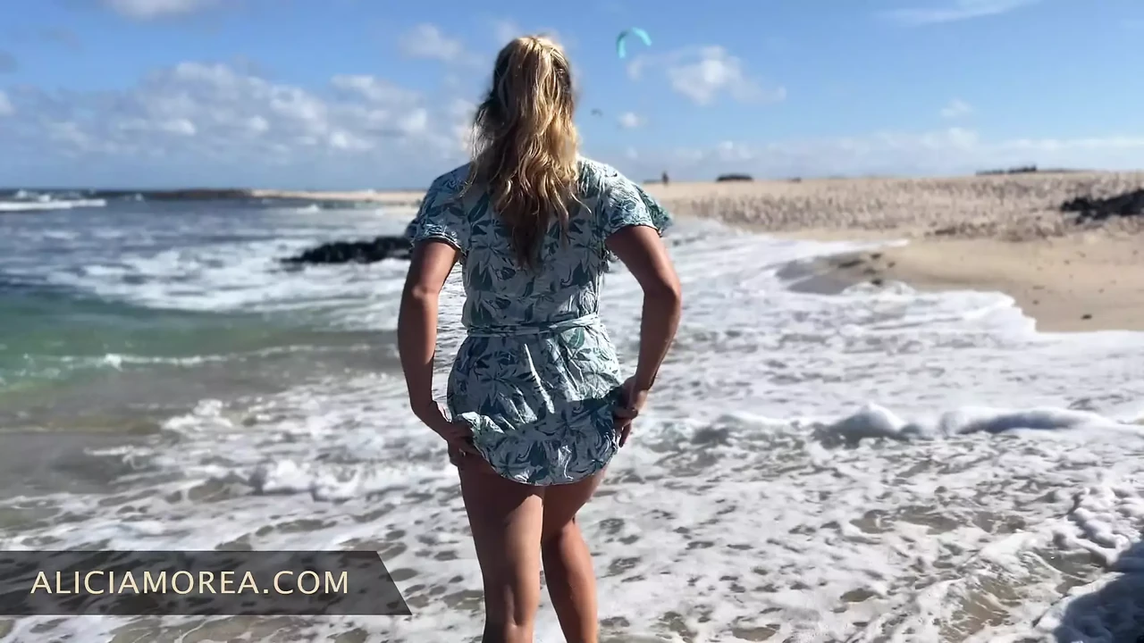 Blonde slutwife shows off to strangers nude and exposed on public beach