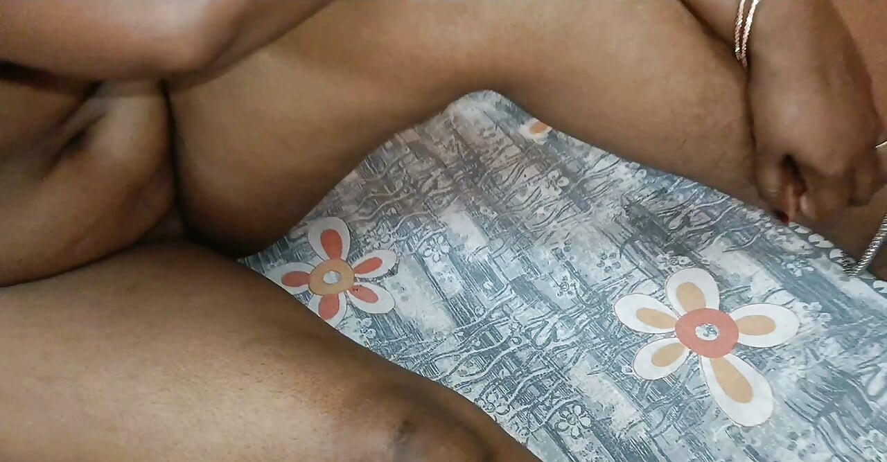Tight boobs socking wet dick had fun with a virgin bhabhi