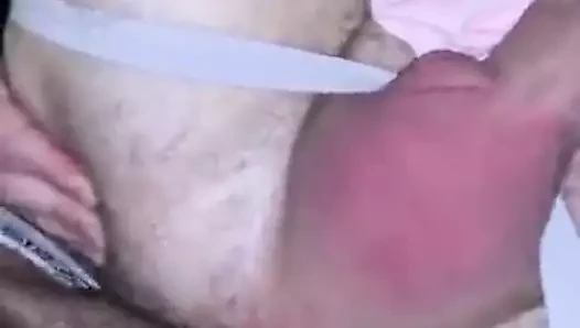 Sıcak eski komşu becerdin
