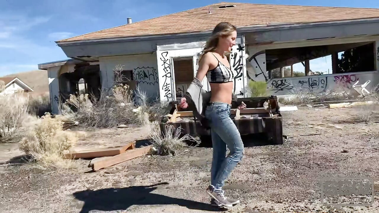 Road trip and sneaky sexy adventures