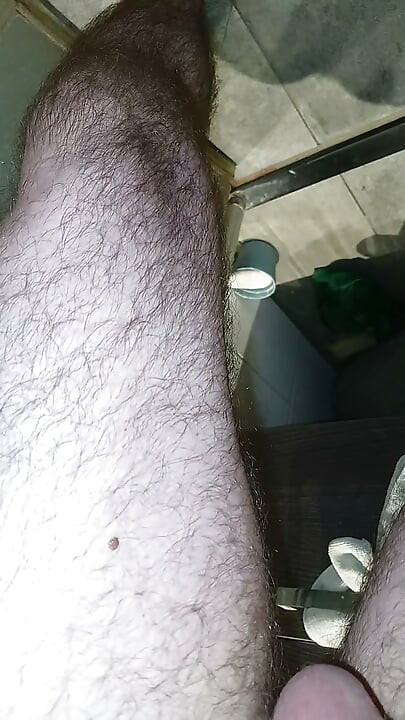 PREDEJAKULAT PLJUJE TVRDI KURAC