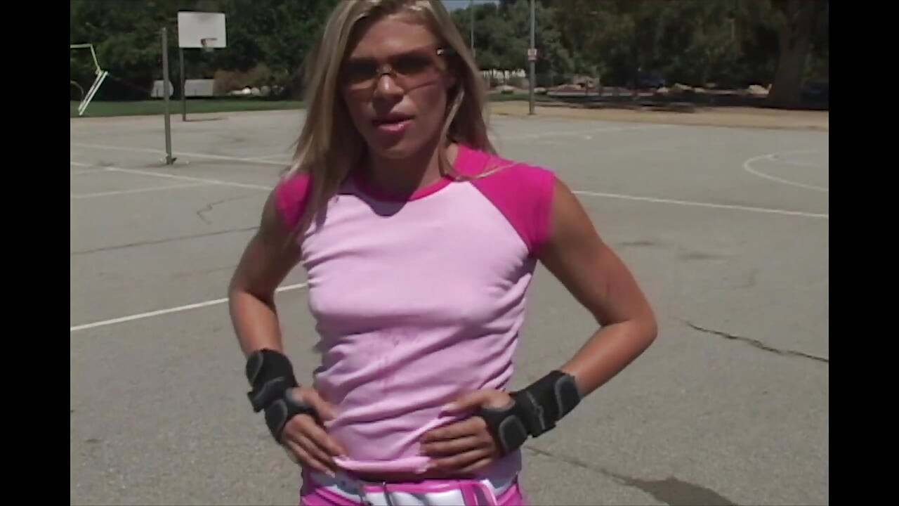 Hot Blonde Sucks a Long Dick Until He Cums in Her Mouth