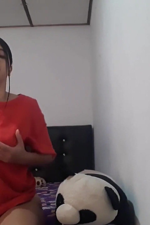 Yuli Masturbating Fucking in Public, I Like to Be Fucking 24 Hours a Day