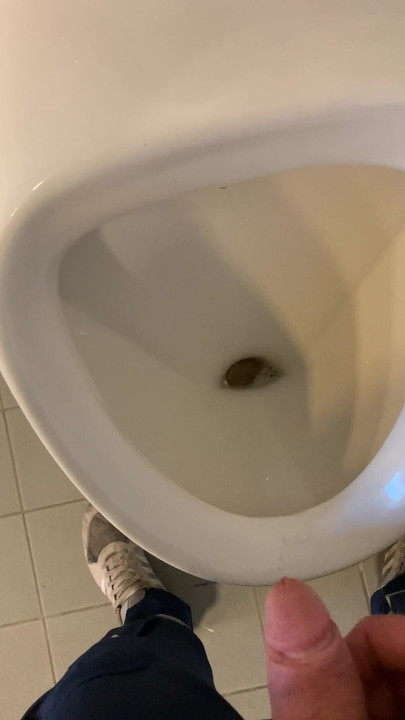 pee on the school toilet
