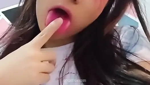 Videoanrufe mit meinen loyalen followern, ich zeige dir meine großen titten und meine vagina