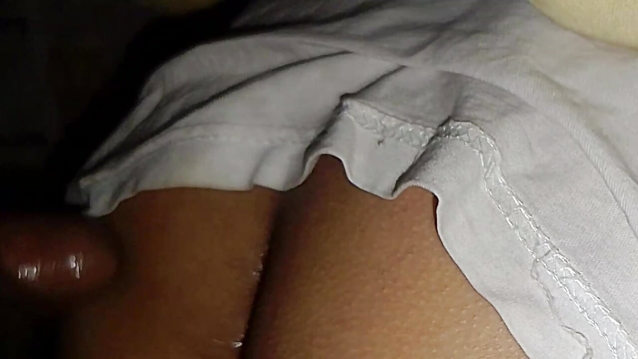 インドのデシ系ホットガール、初めてのガアンド・チュダイ、地元の村の女性、初めてのセックスビデオ