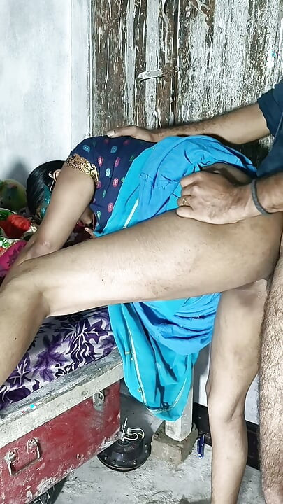Bhabhi Ki Bur Chudai Standing Down Hindi Audio