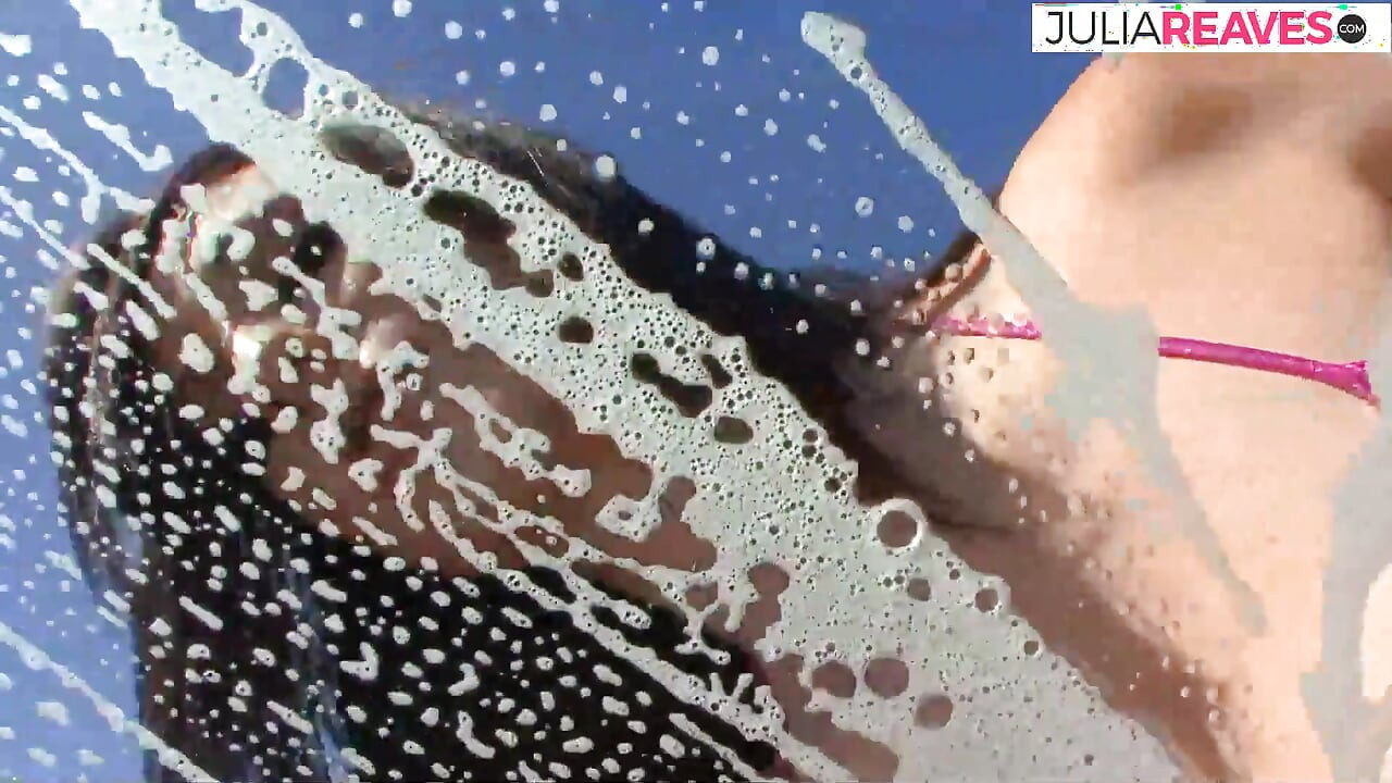 She washes his car and he can fuck her afterwards
