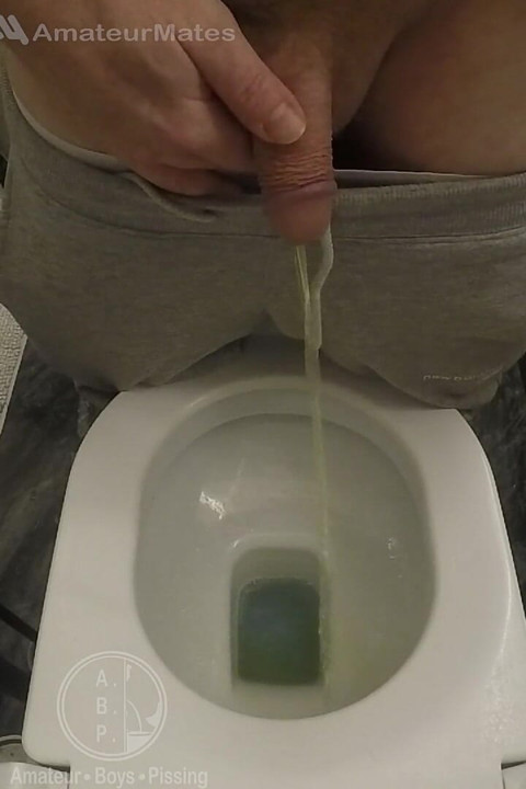 Amateur Boy Caught Pissing at His Friend’s House