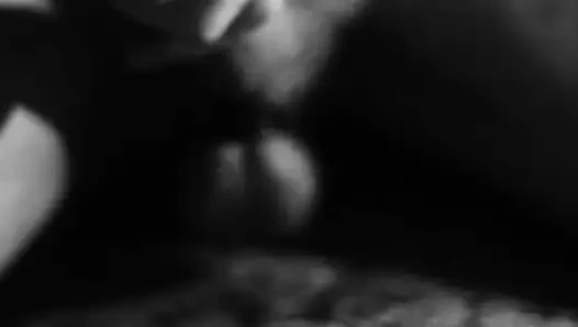 Yakın çekim siyah beyaz sanatsal dokunma
