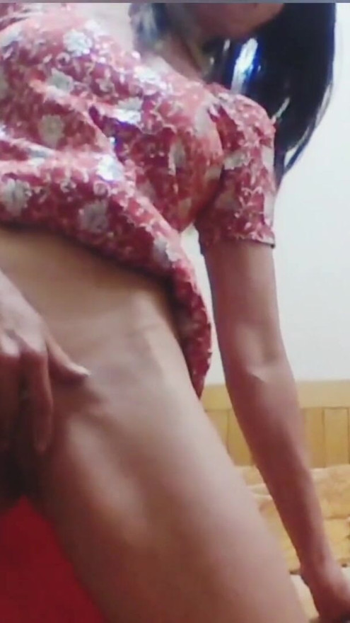 彼は彼の巨乳の妻に抵抗することはできません | クリップ 1