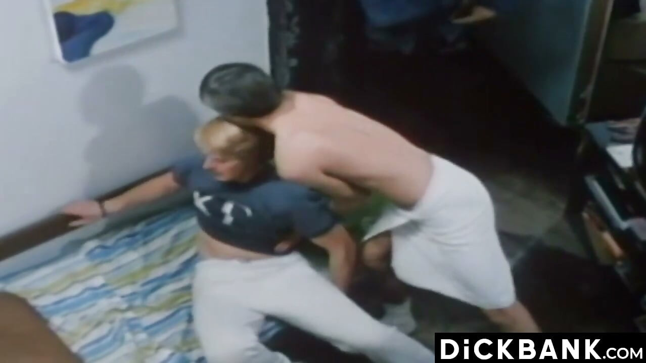 Retro Erkekler Michael Hardwick Ve Jamie Gillis Şişman Siki Emmeyi Seviyor