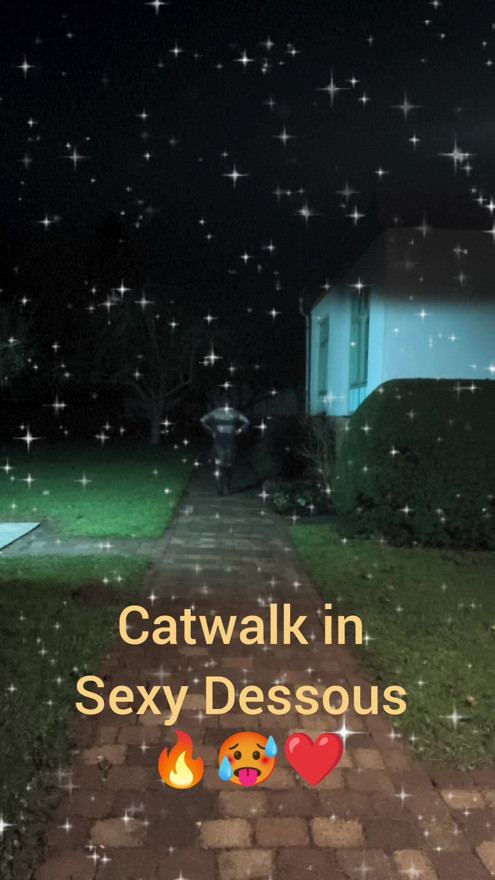 Catwalk in Sexy Dessous.