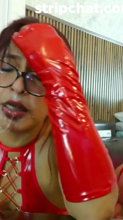 Sexig brunett Latina tar det djupt i halsen sammanställning - Evelynjohnsoon | Klipp 2